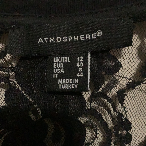 Black Lace zip up top with a sliver zipper - Picture 3 of 4